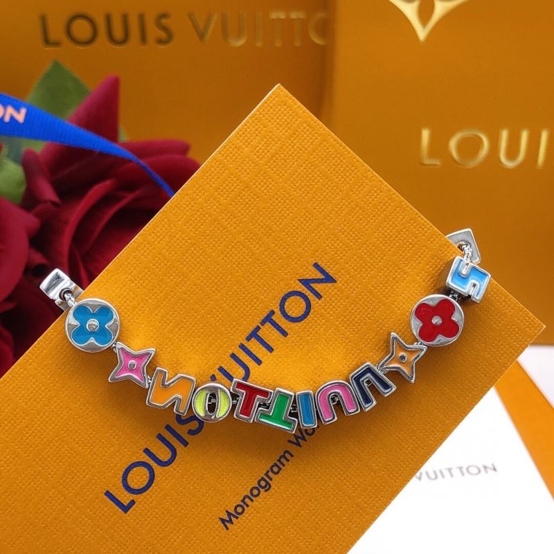 Louis Vuitton Necklaces